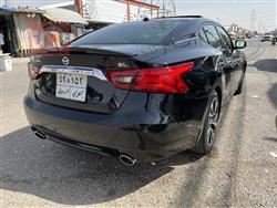 Nissan Maxima